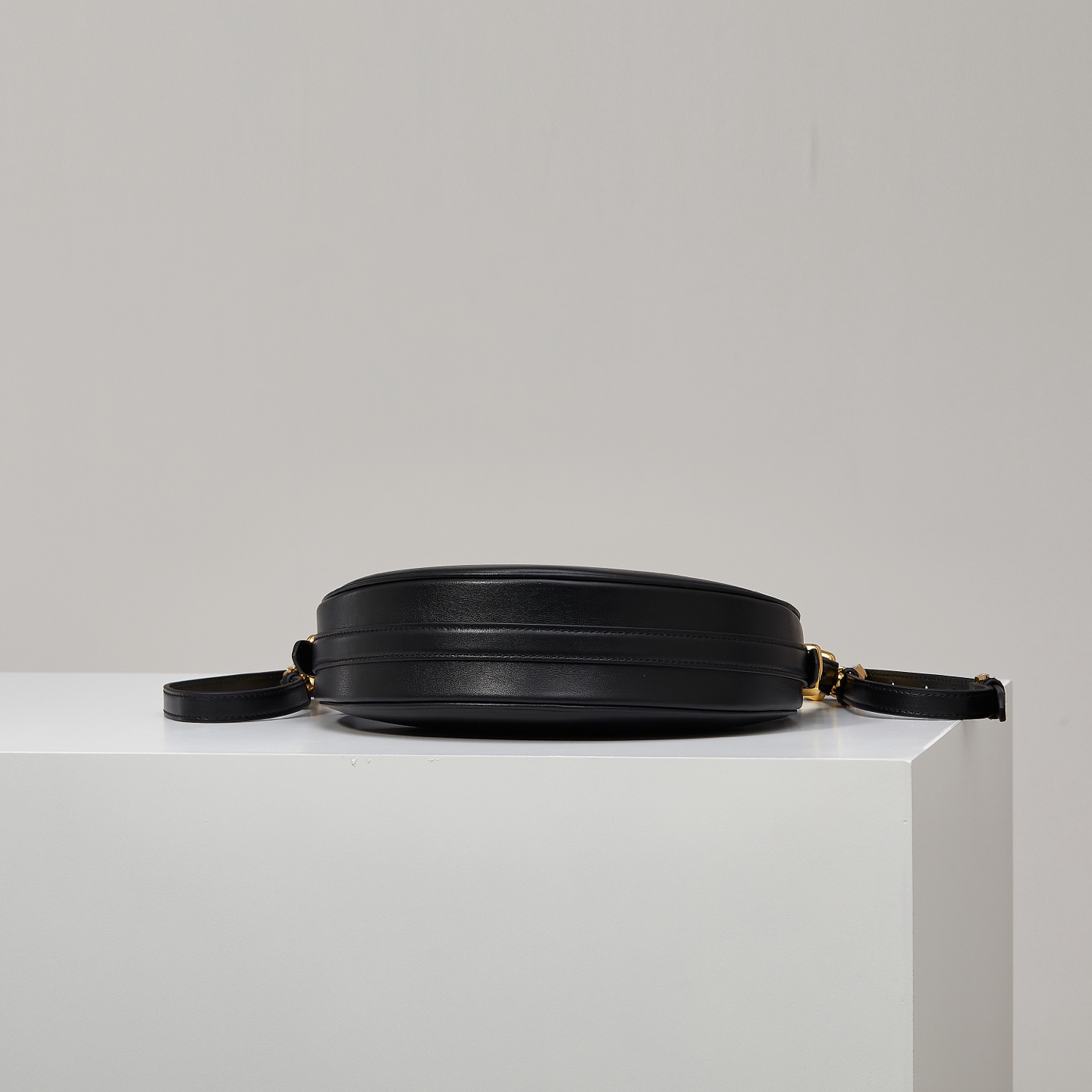 Prada Basic Bag Cow Leather Black M-s