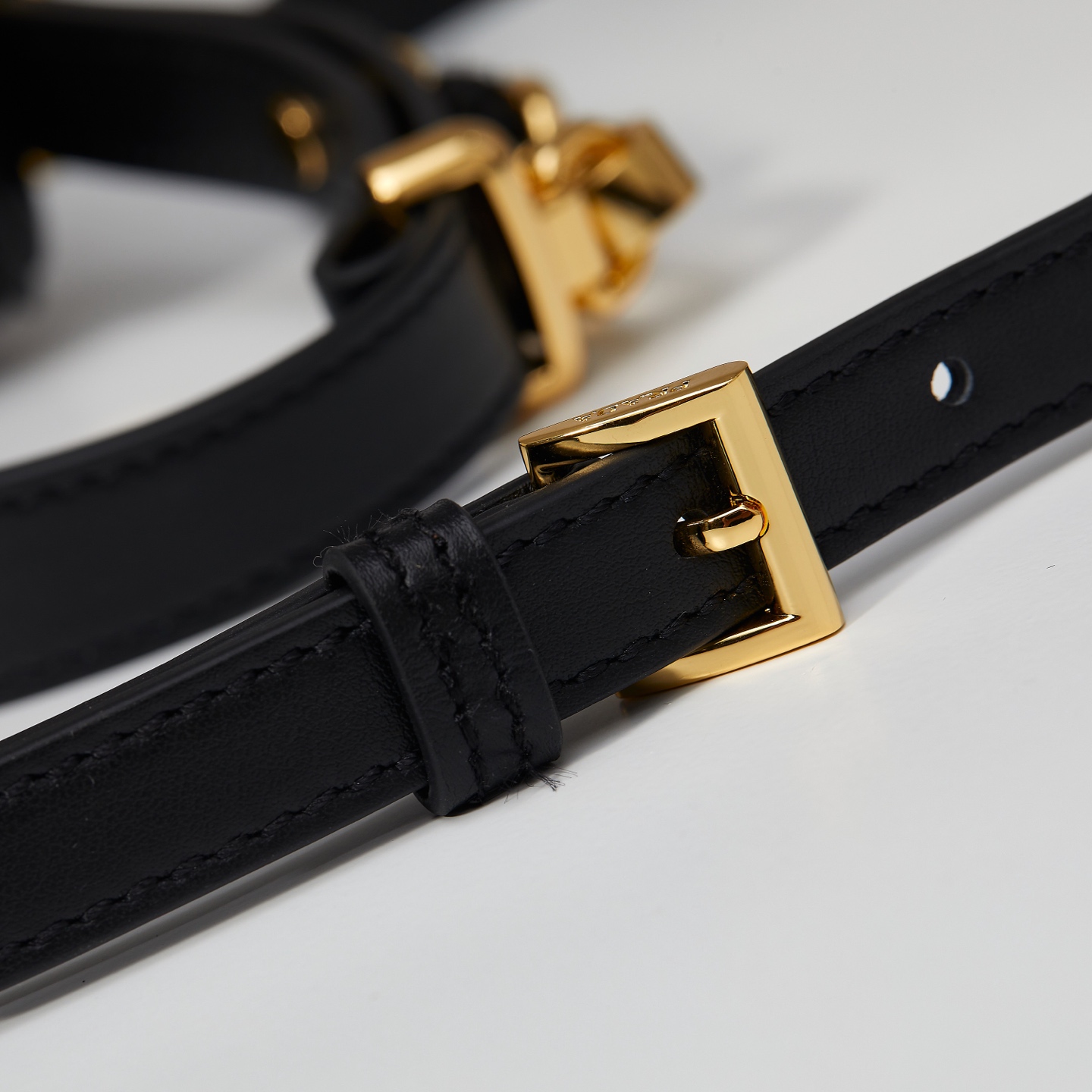 Prada Basic Bag Cow Leather Black M-s