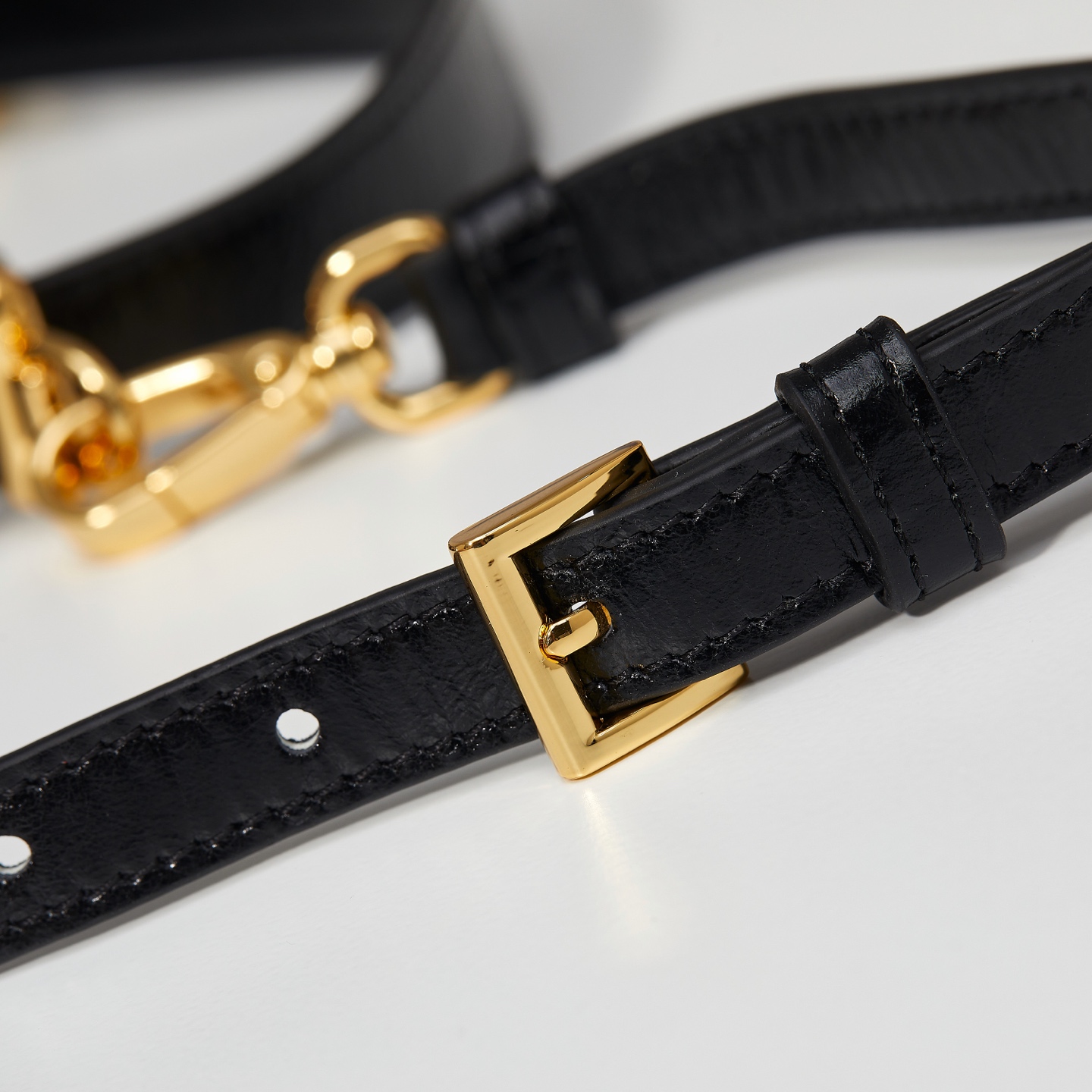 Prada Basic Bag Black M-s