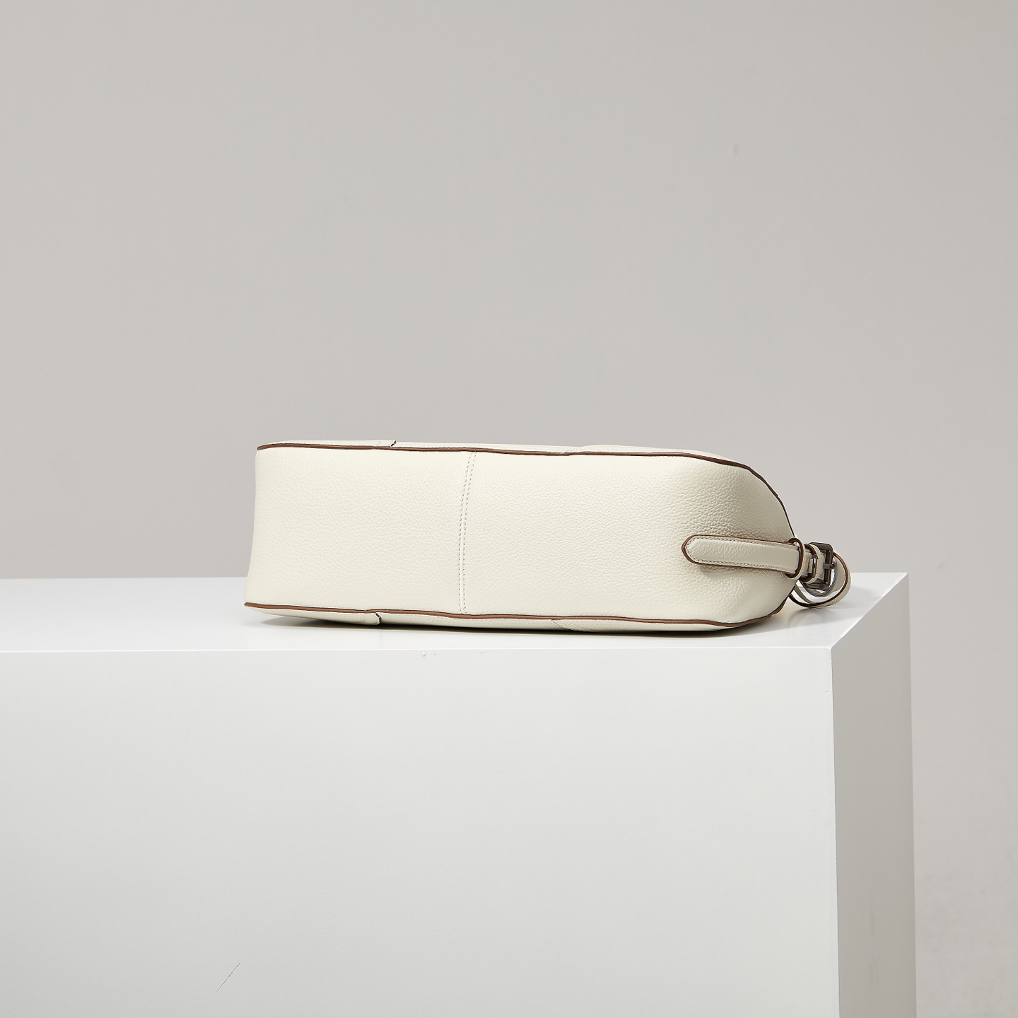 Prada Basic Bag White M-11cm-s