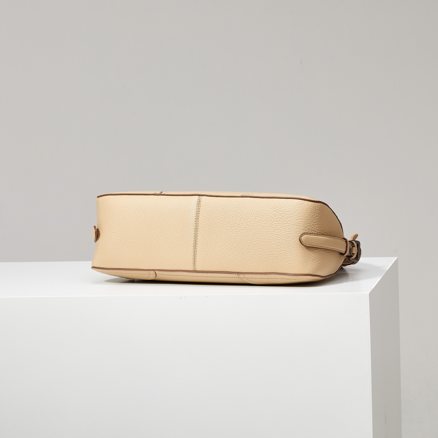 Prada Basic Bag Pink M-11cm-s