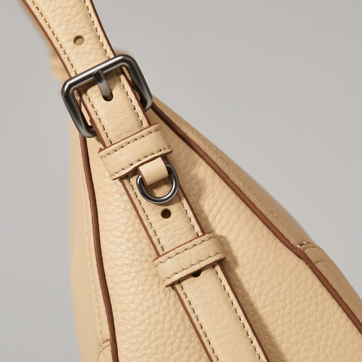 Prada Basic Bag Pink M-11cm-s