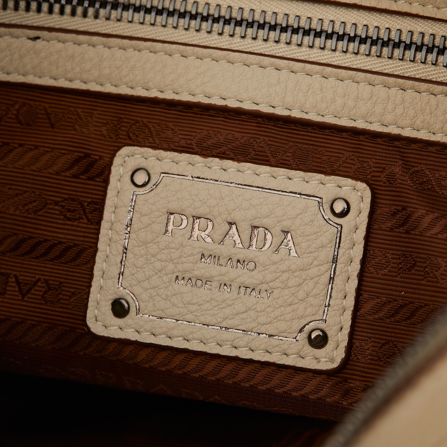 Prada Tote Bag White 11cm-s