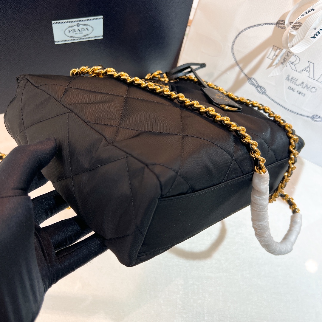 Prada Shoulder Bag Nylon Black Waterproof M-25cm-s