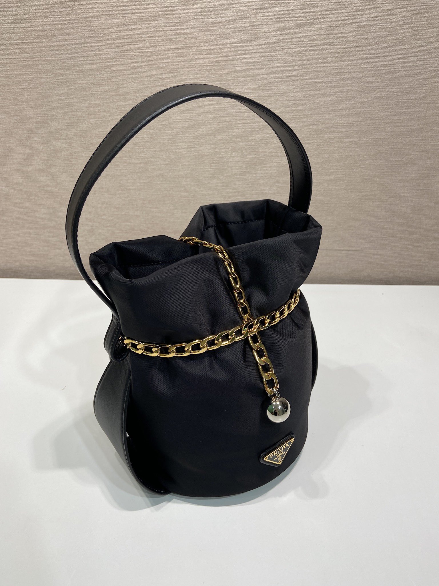 Prada Basic Bag Cow Leather 15cm