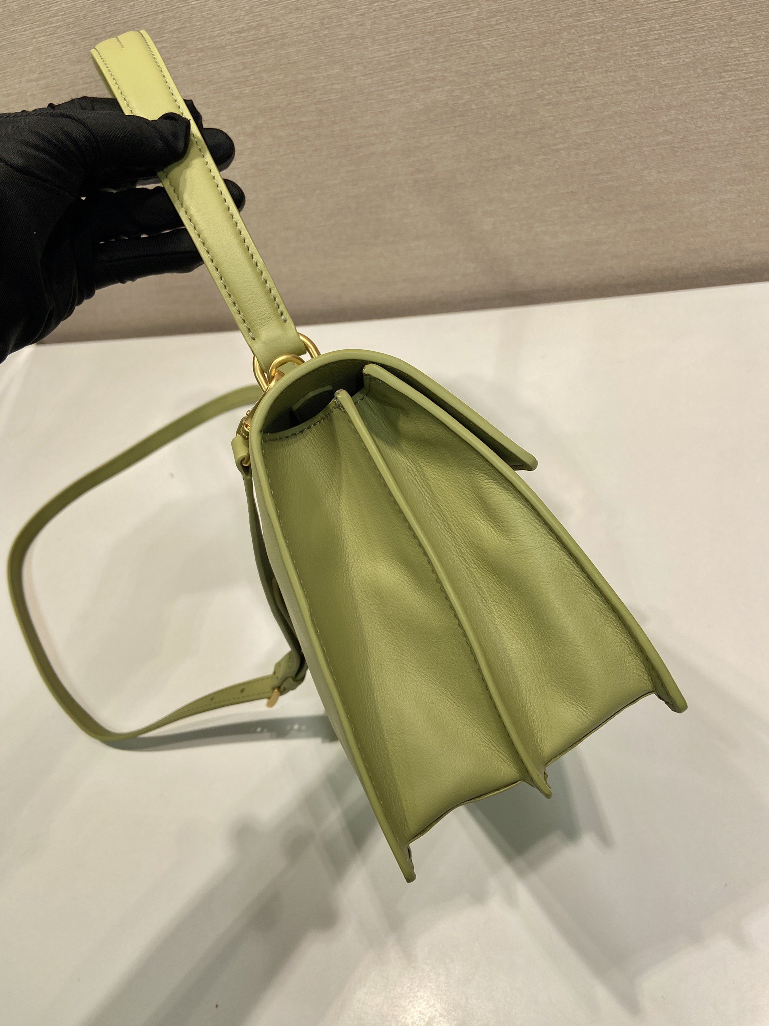 Prada Basic Bag Cow Leather 10cm-s