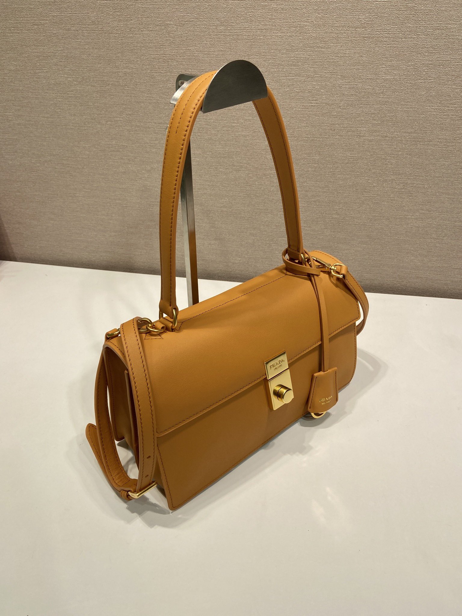 Prada Basic Bag Cow Leather 10cm-s