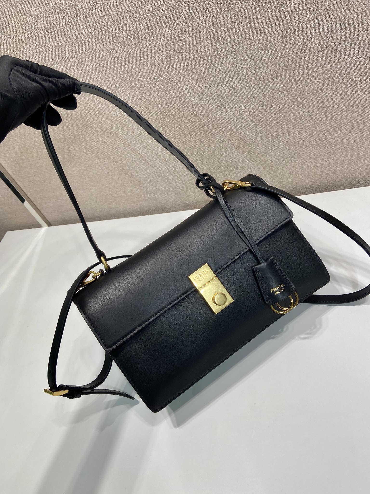Prada Basic Bag Cow Leather 10cm-s