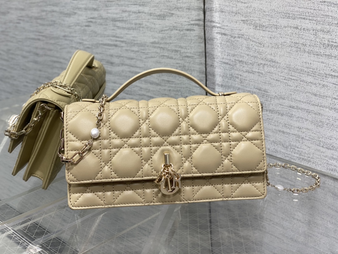 Clutch Bag Sheepskin M-s