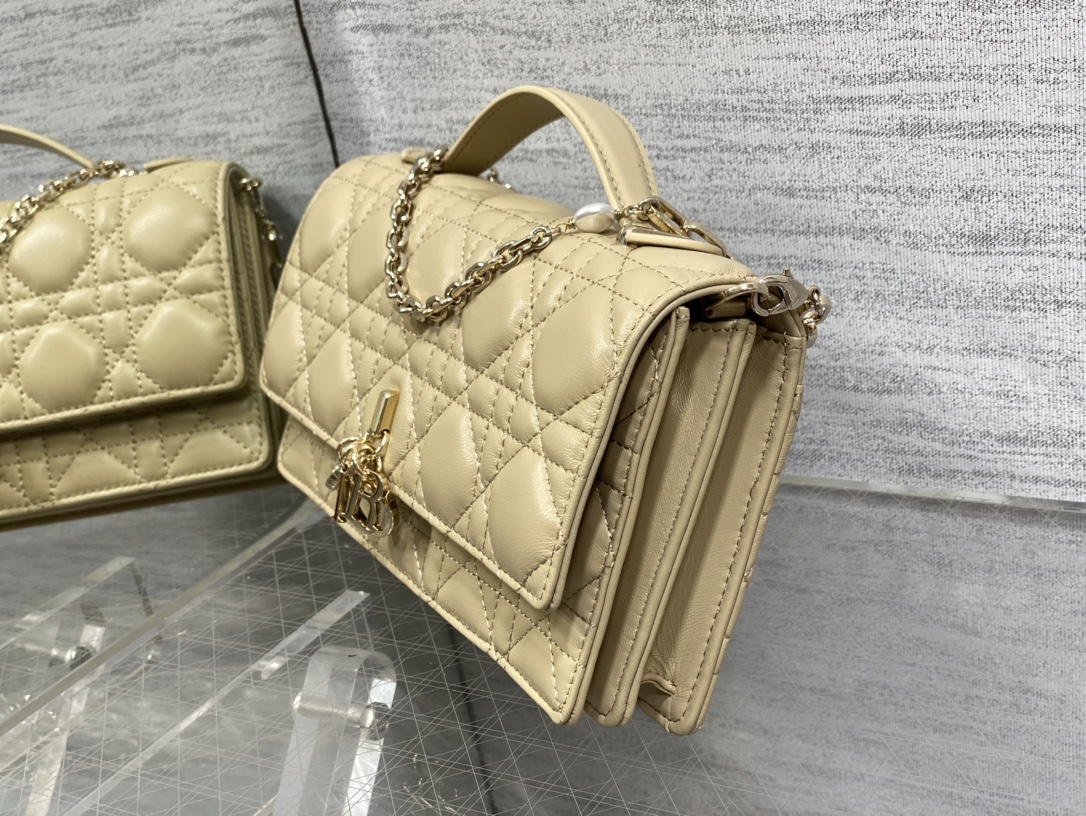 Clutch Bag Sheepskin M-s