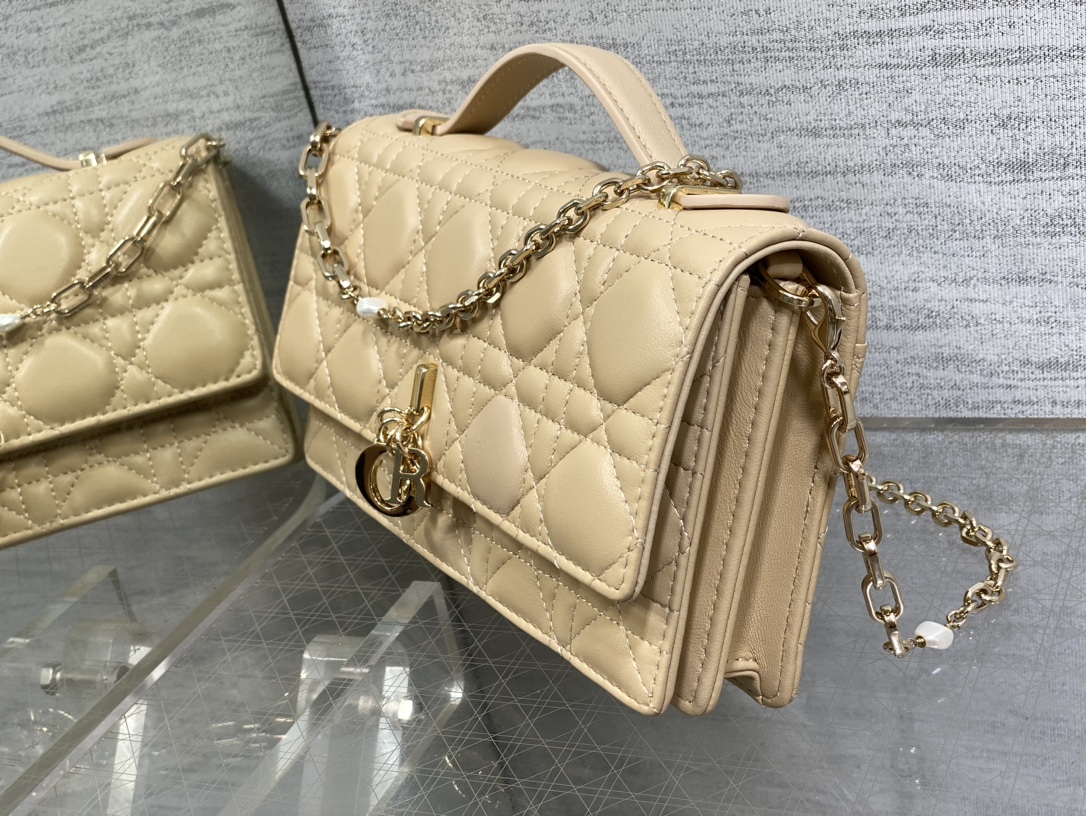 Clutch Bag Sheepskin M-s