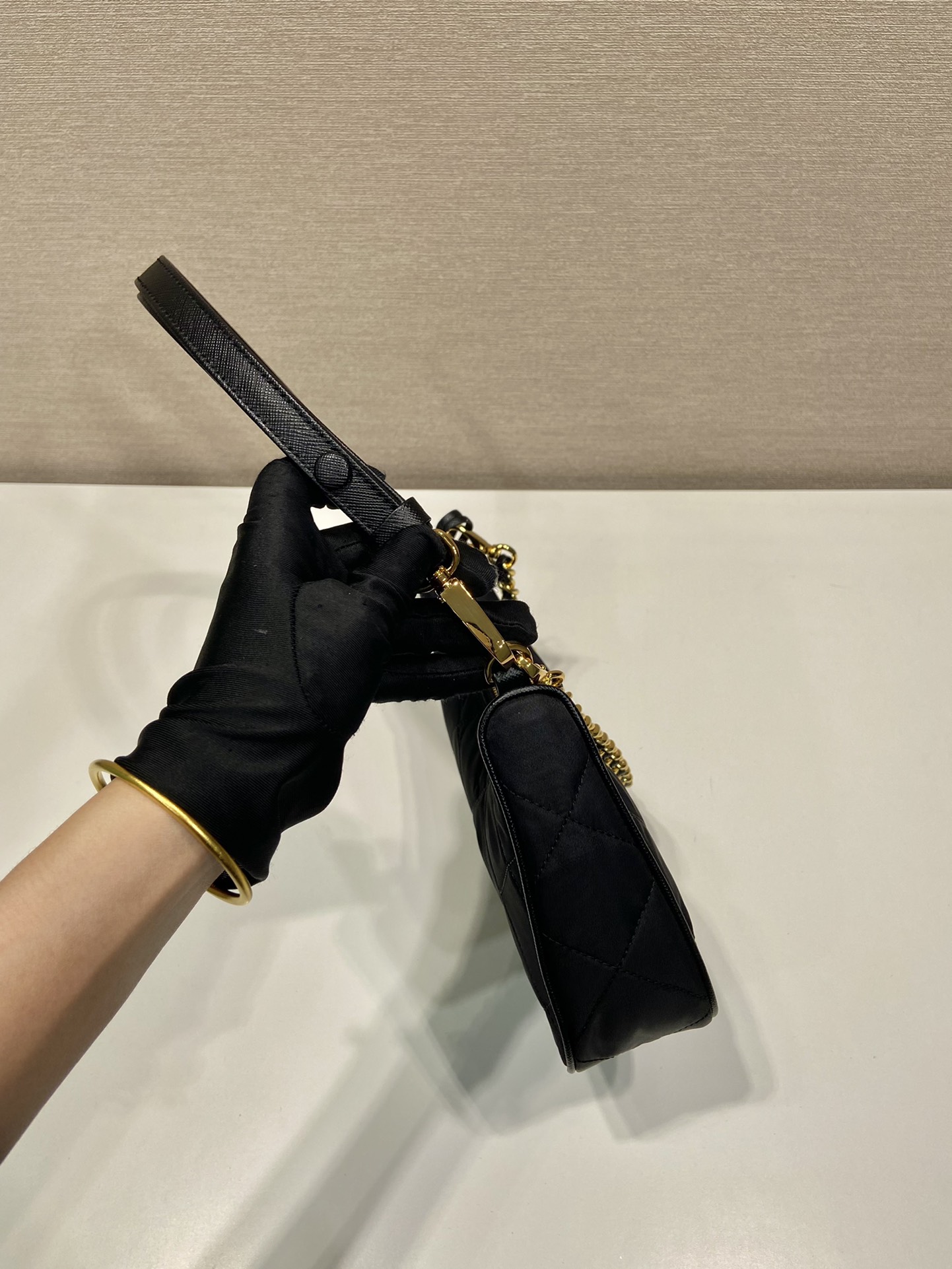 Prada Crossbody Bag Cow Leather M