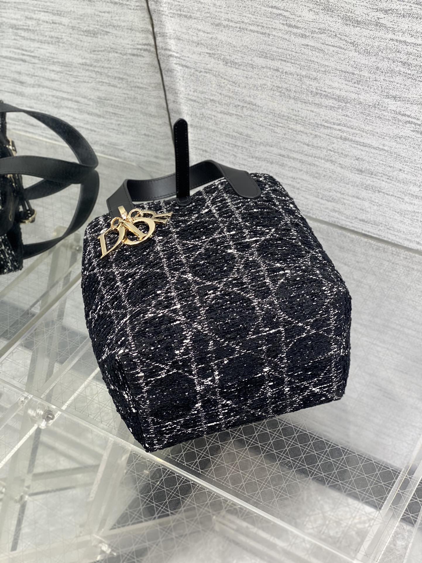 Basic Bag Cow Leather Foldable 18cm-s