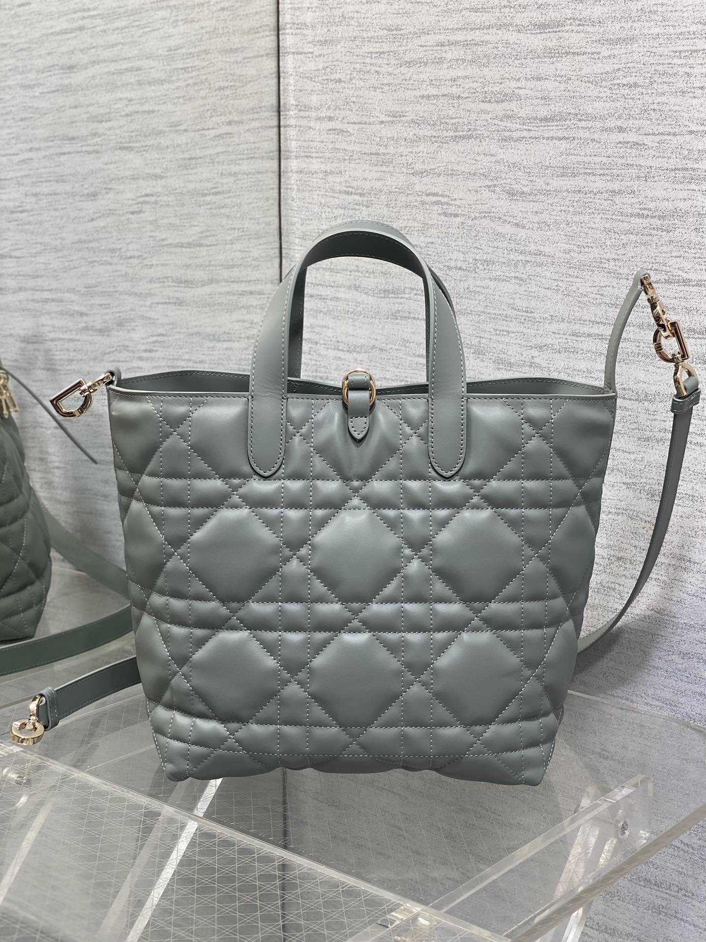 Basic Bag Cow Leather Foldable S-22cm