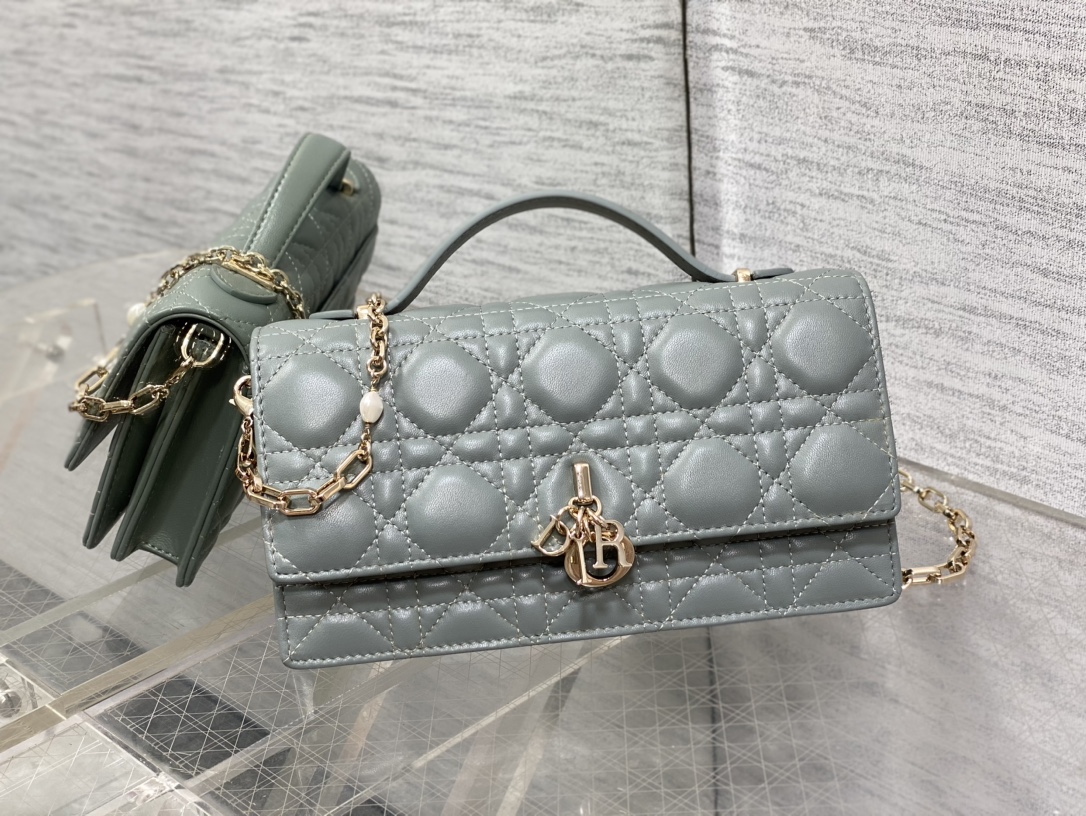 Clutch Bag Sheepskin M-s