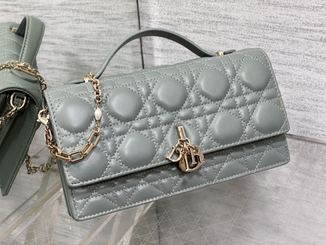 Clutch Bag Sheepskin M-s
