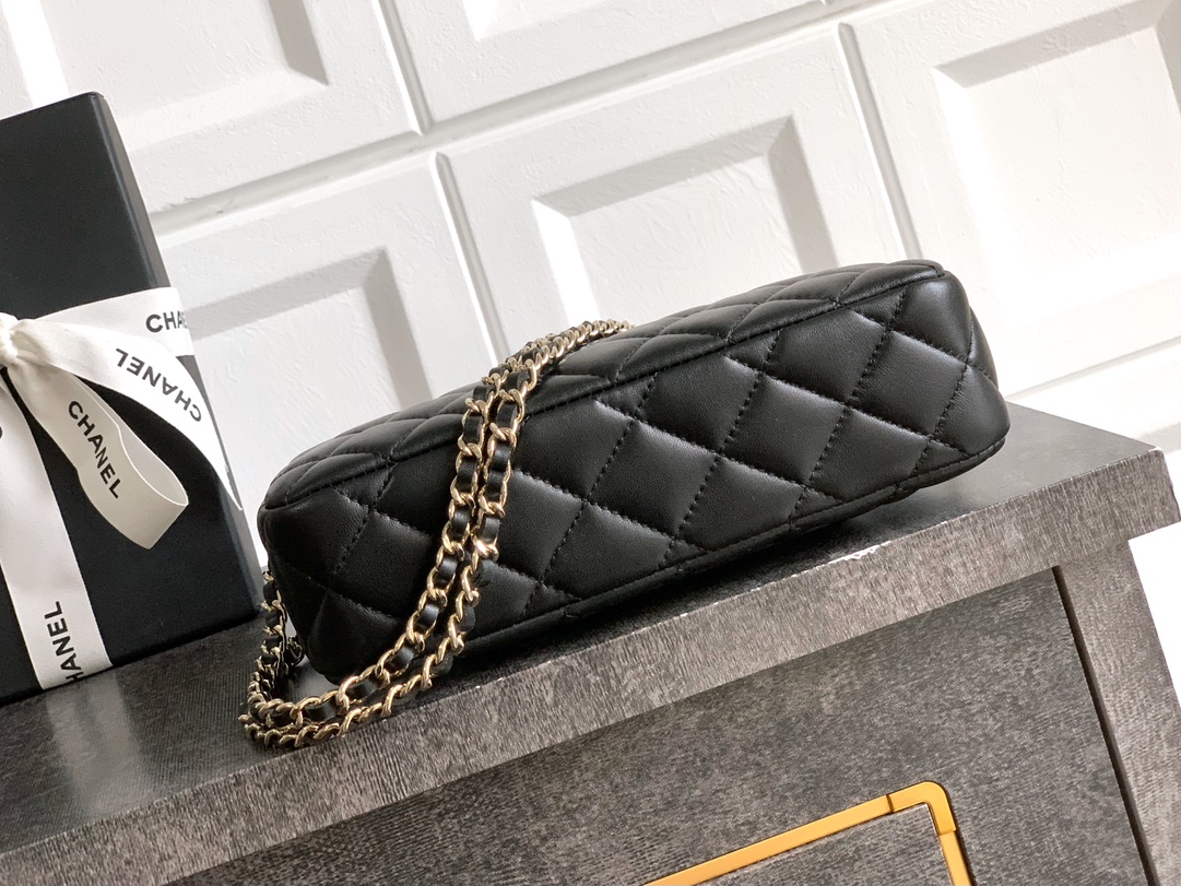 Chanel Basic Bag Sheepskin L