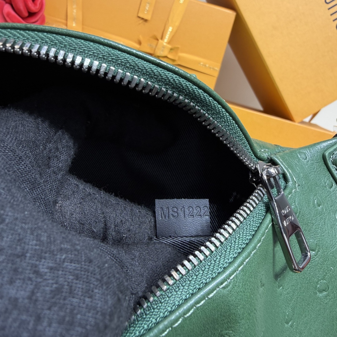 Louis Vuitton Basic Bag Cow Leather Green M-s