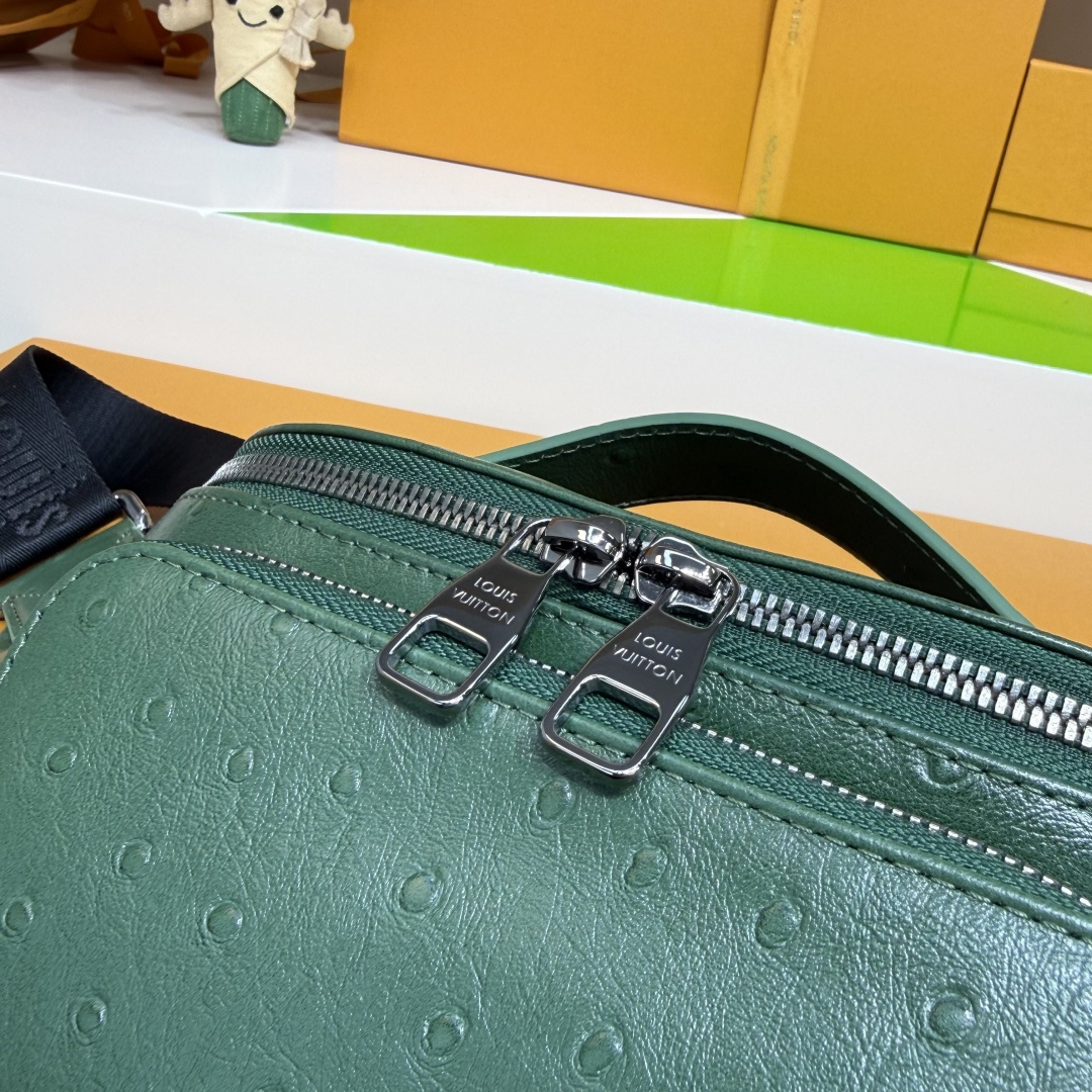 Louis Vuitton Basic Bag Cow Leather Green M-s