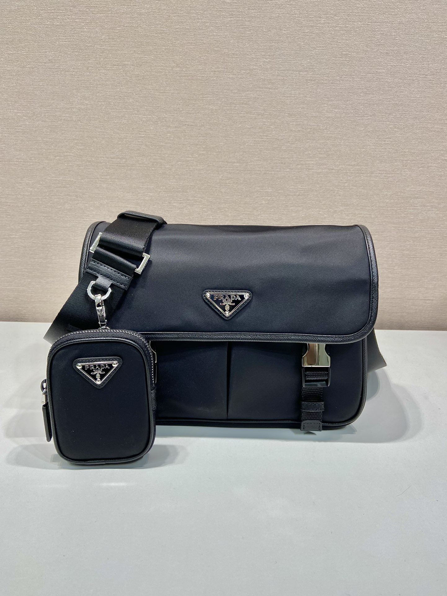 Prada Messenger Bag Nylon 10cm-s