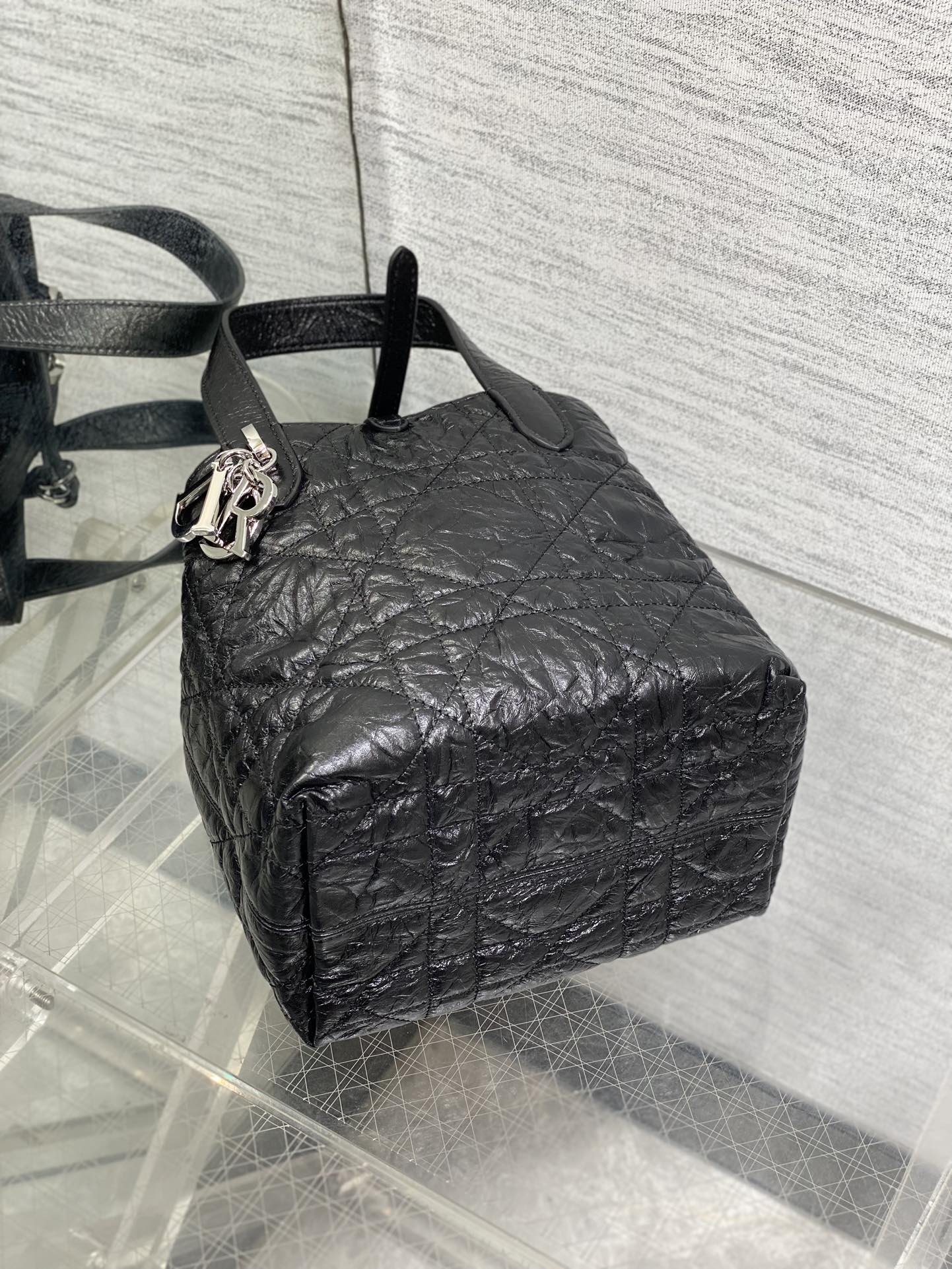 Basic Bag Cow Leather Foldable 18cm-s