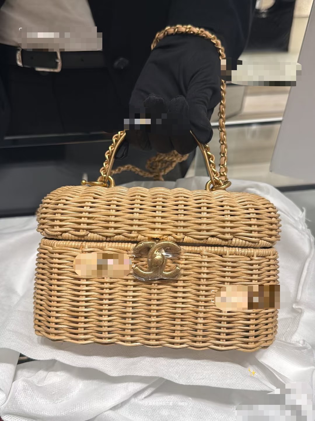 Chanel Basic Bag Gold L
