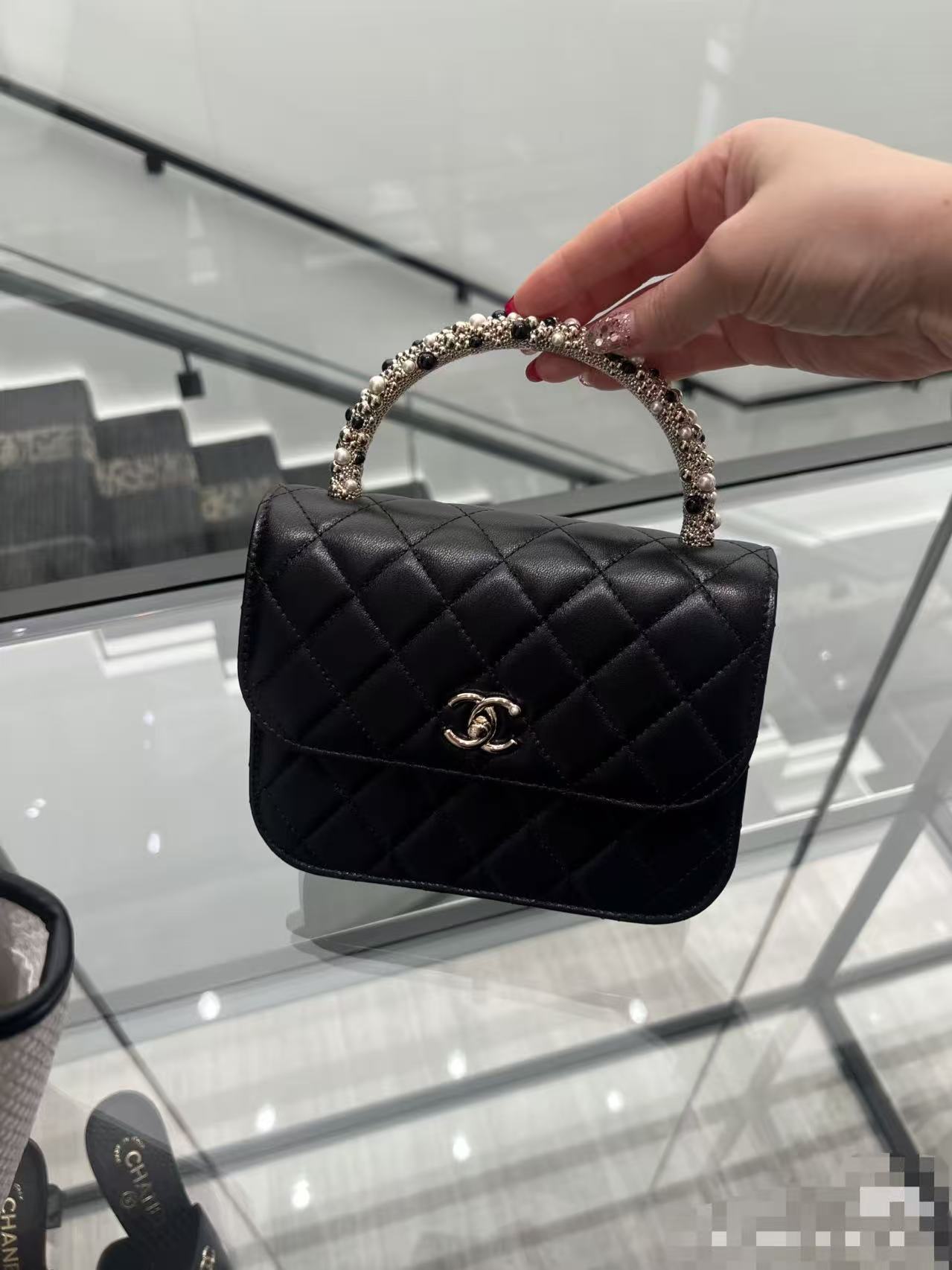 Chanel Basic Bag Cow Leather Black M-l
