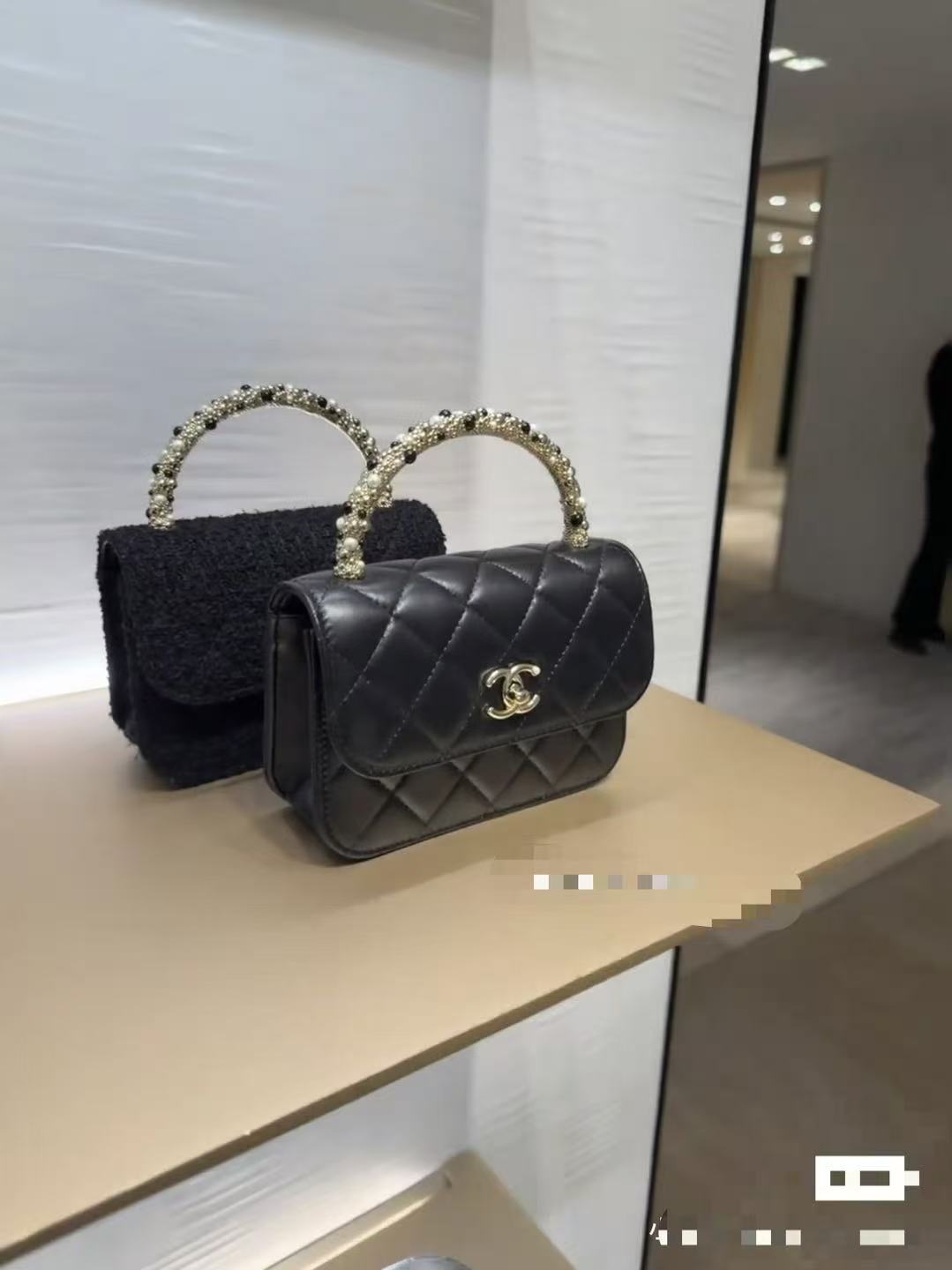 Chanel Basic Bag Cow Leather Black M-l