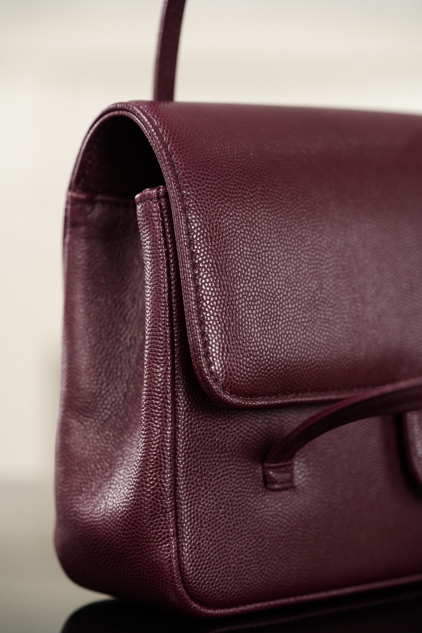 Basic Bag Cow Leather S