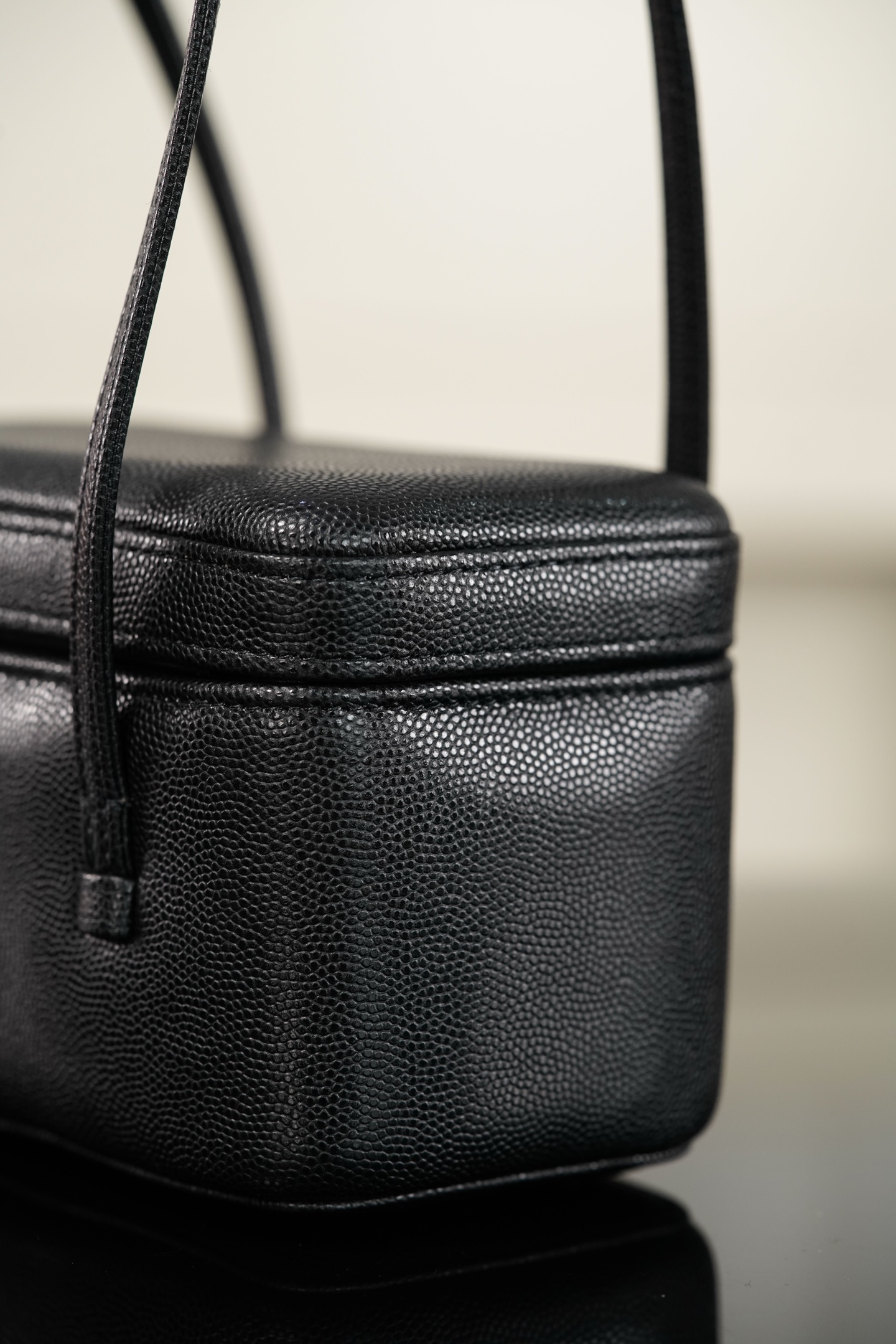 Basic Bag Cow Leather S