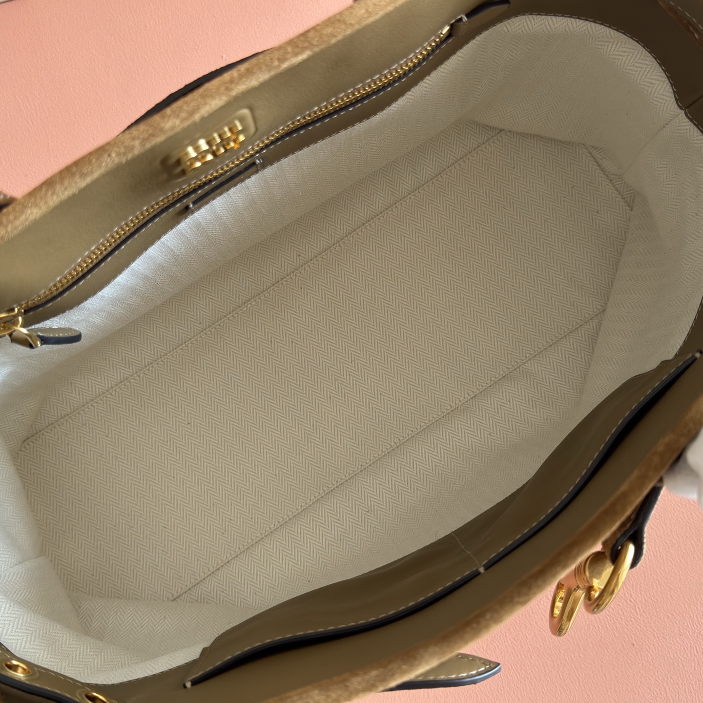 Miu Miu Female Tote Bag Sheepskin Gold M-13cm
