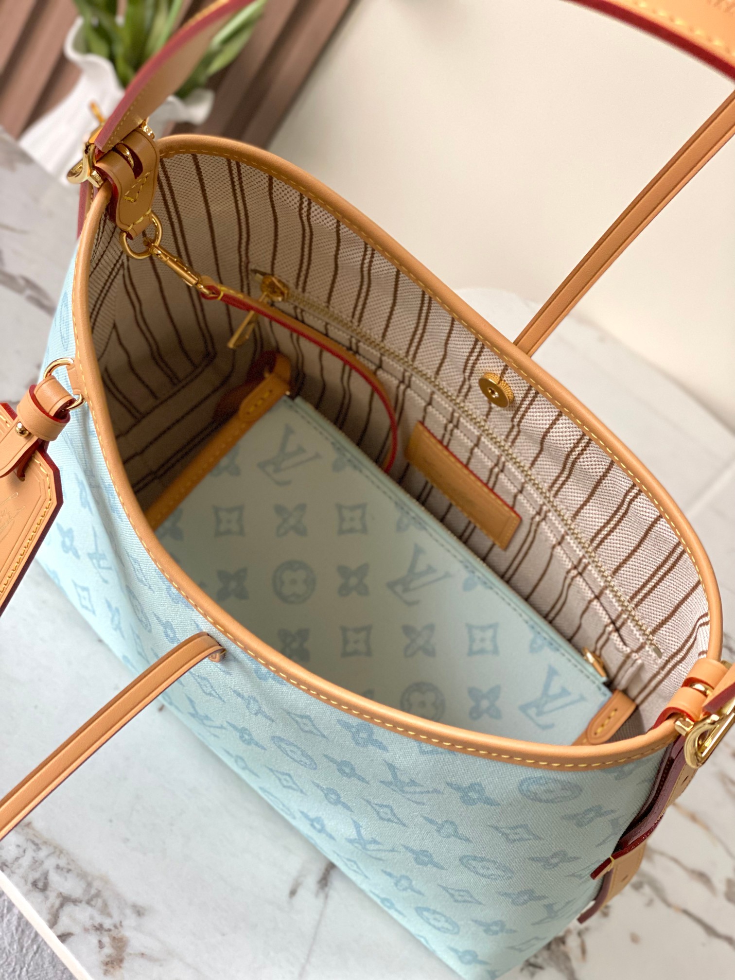 Louis Vuitton Basic Bag Cow Leather Blue M-l