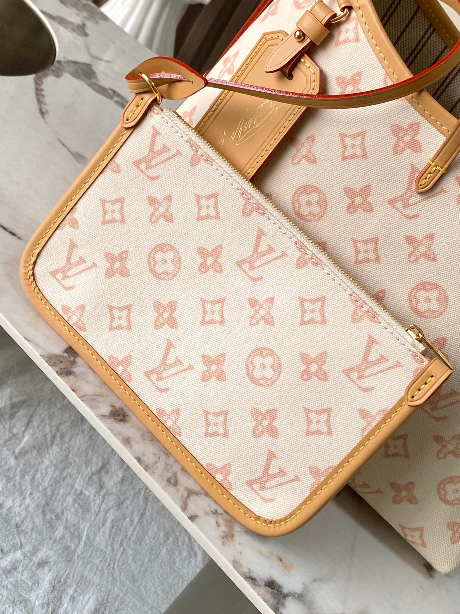 Louis Vuitton Basic Bag Cow Leather White M-l