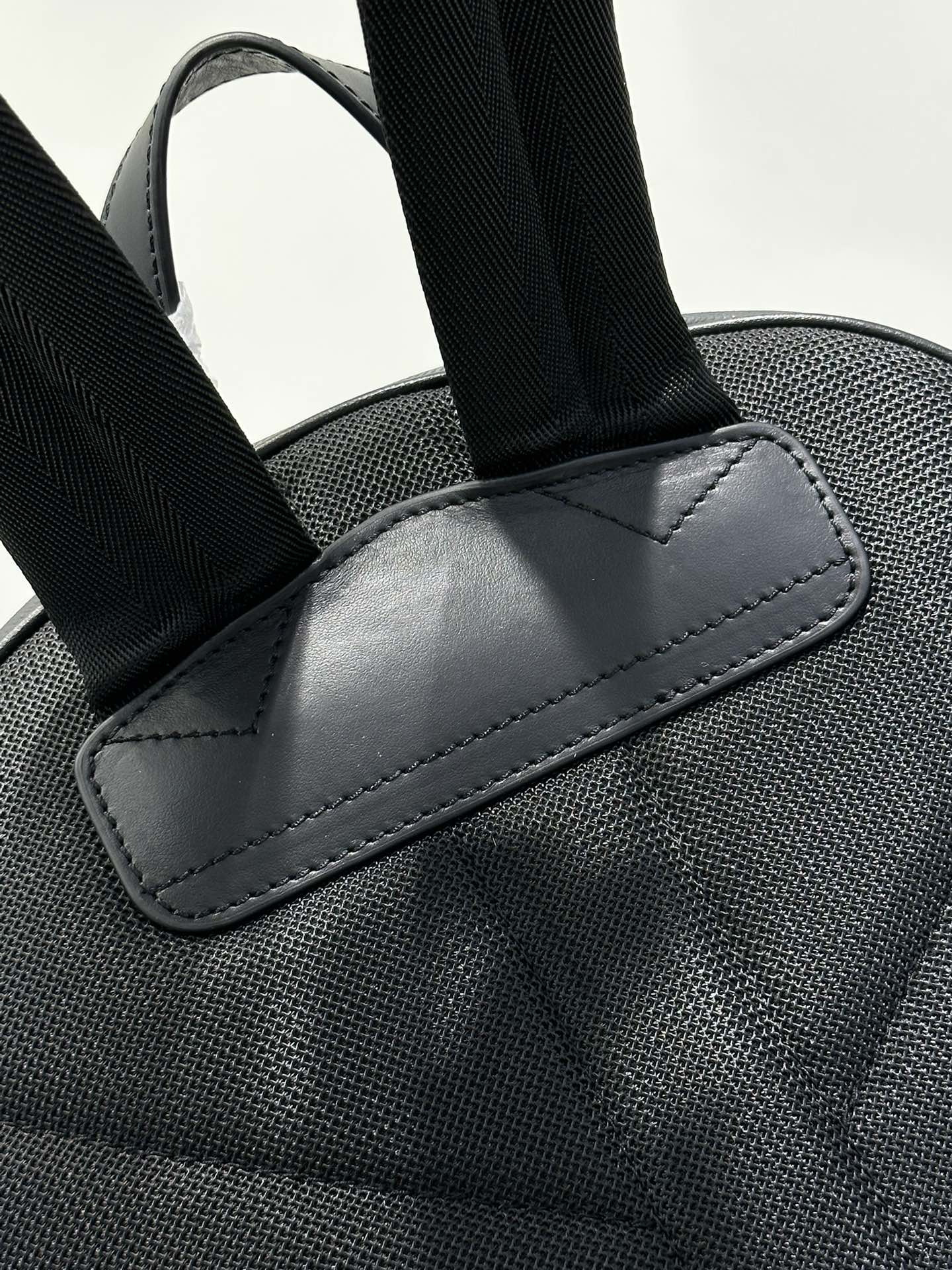 Basic Bag Cow Leather Gray