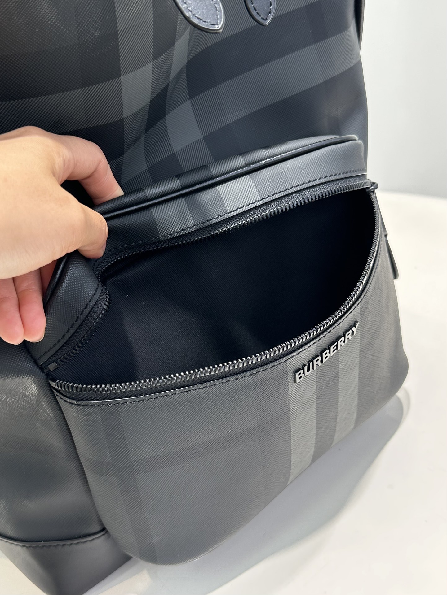 Basic Bag Cow Leather Gray