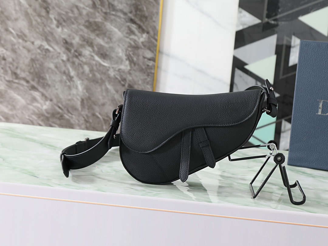 Basic Bag Cow Leather Black