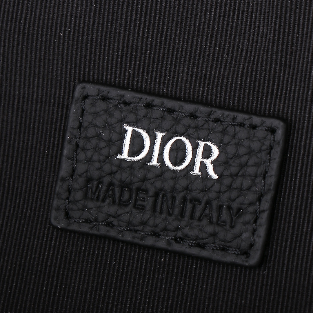 Dior Male Crossbody Bag Cow Leather Black M-s