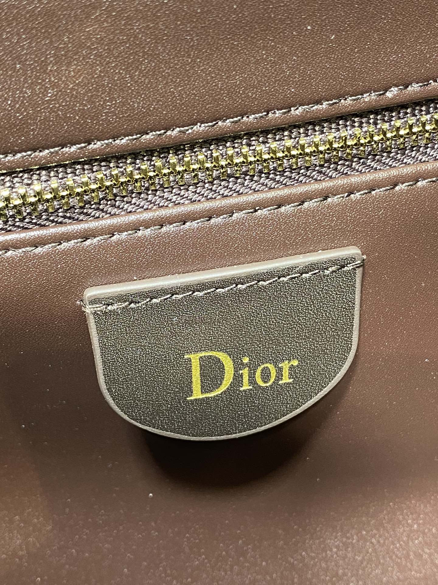 Dior Basic Bag M-s