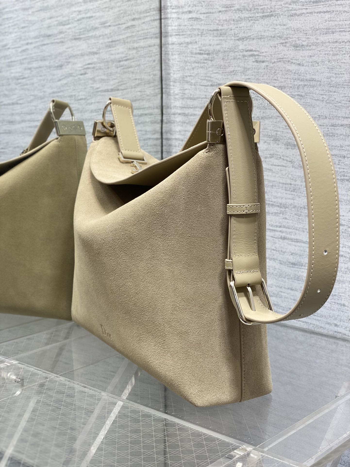 Dior Basic Bag M-s