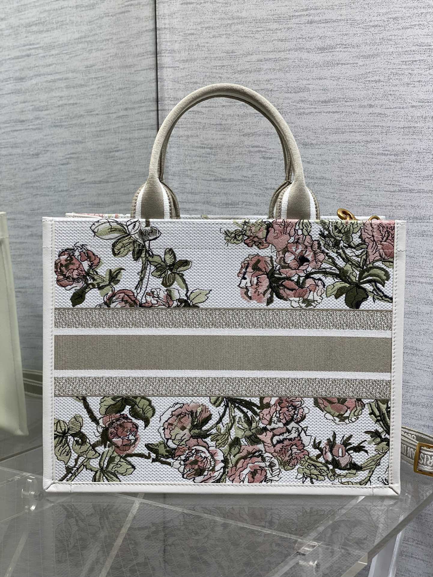 Basic Bag Cow Leather White Large Capacity 27cm-s