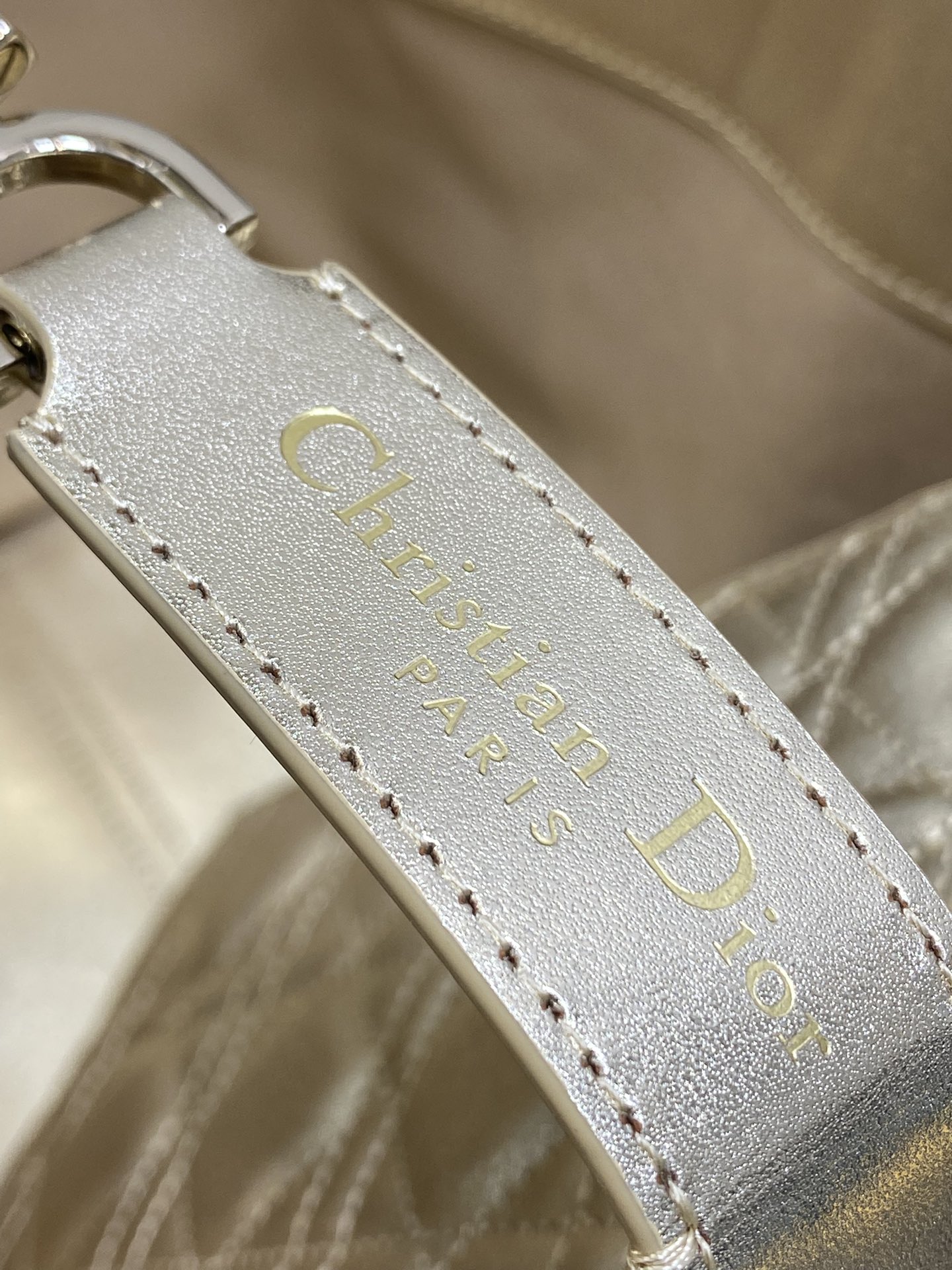 Basic Bag Cow Leather Gold Foldable 21cm-s