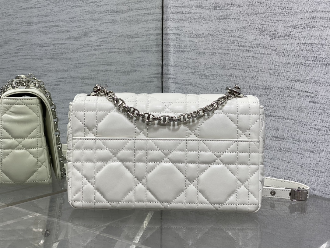 Basic Bag Cow Leather Gold M-s