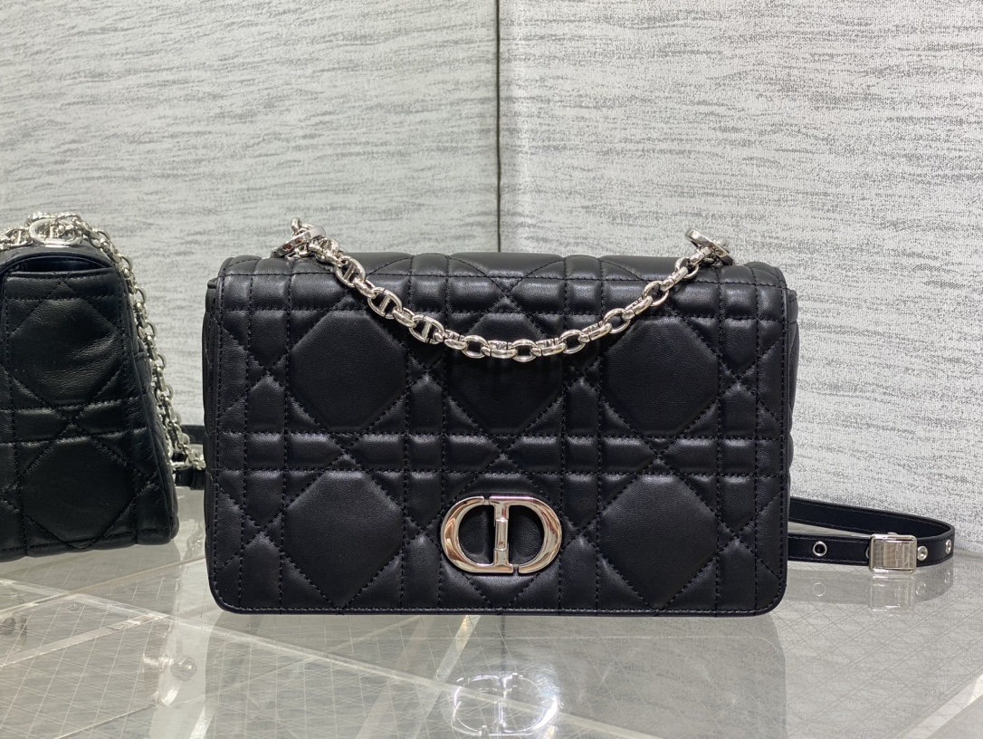 Basic Bag Cow Leather Gold M-s