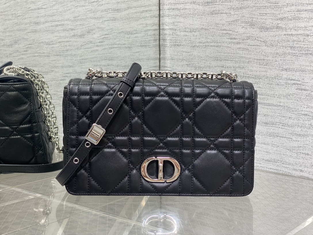 Basic Bag Cow Leather Gold M-s
