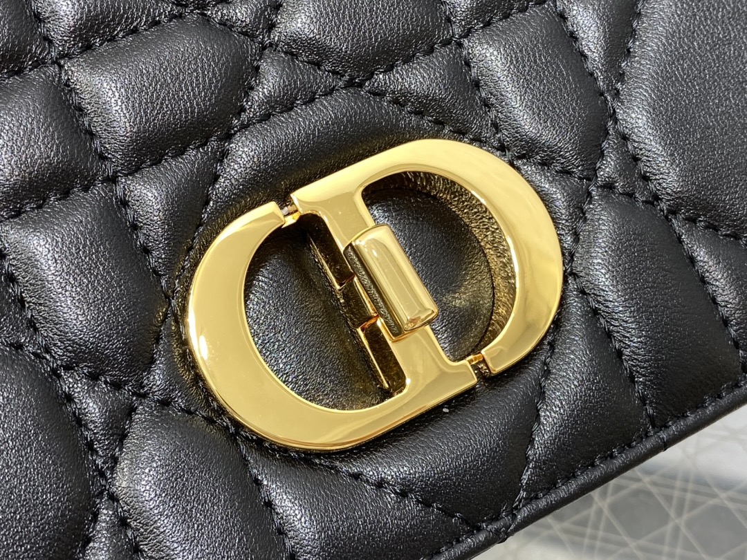 Basic Bag Cow Leather Gold M-s