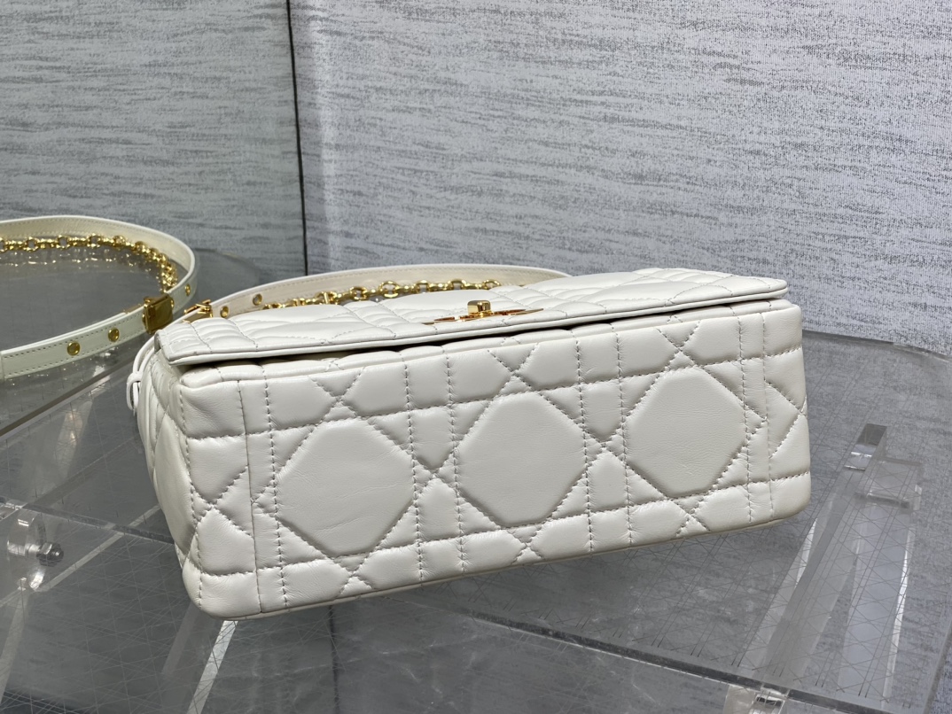 Basic Bag Cow Leather Gold M-s