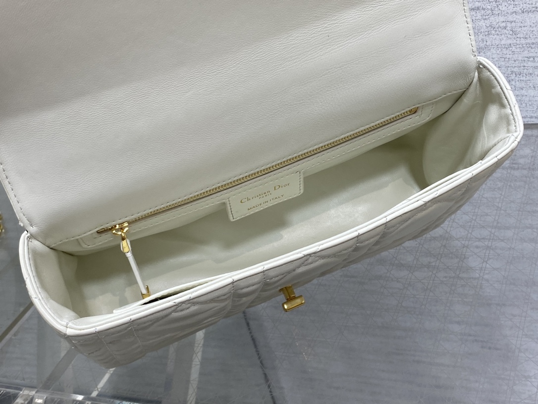 Basic Bag Cow Leather Gold M-s