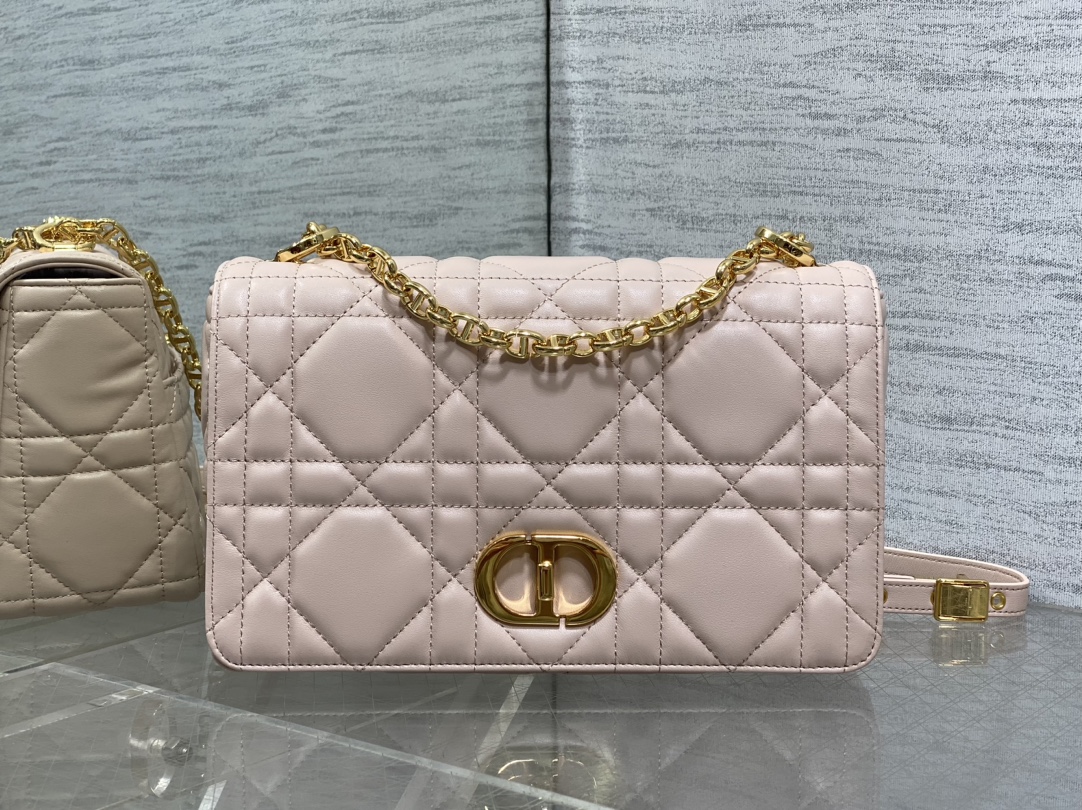 Basic Bag Cow Leather Gold M-s