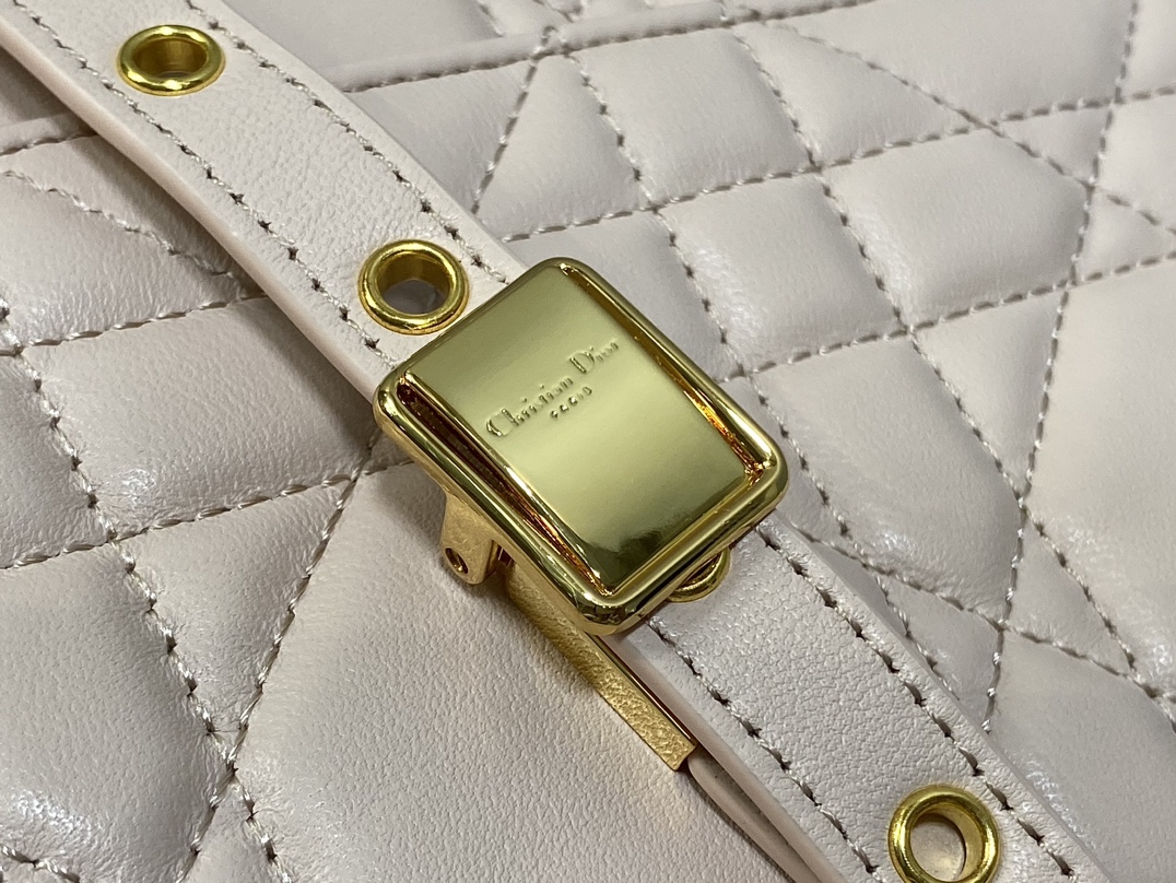 Basic Bag Cow Leather Gold M-s