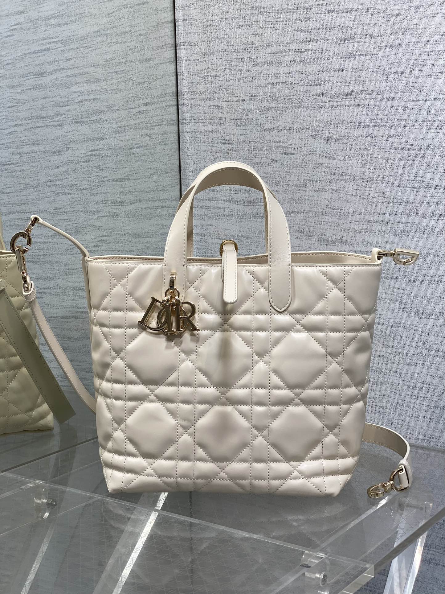 Basic Bag Cow Leather Foldable S-22cm